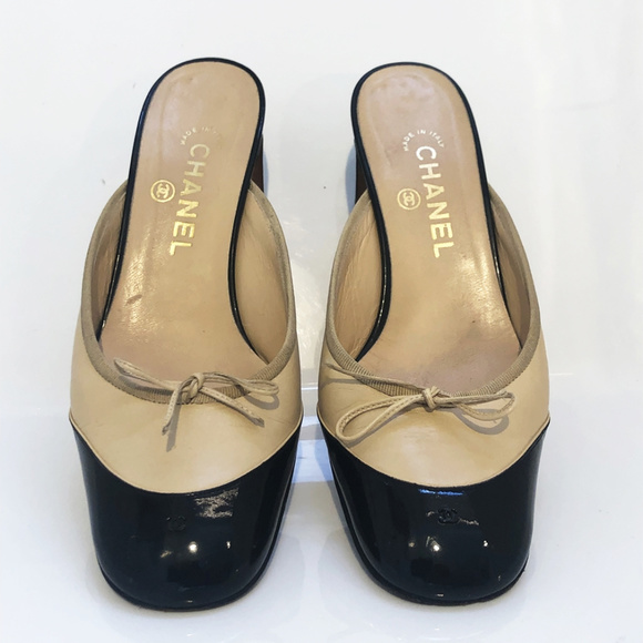 Vintage Chanel Mules in Patent Leather, size 8.5 - Picture 3 of 8